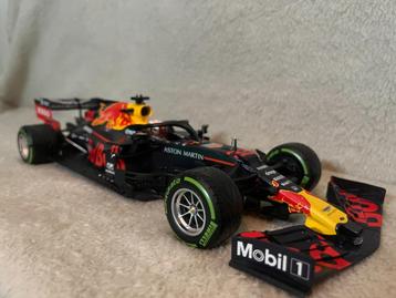 Max Verstappen Red Bull Formule 1 RB15 Editie 49 beschikbaar voor biedingen