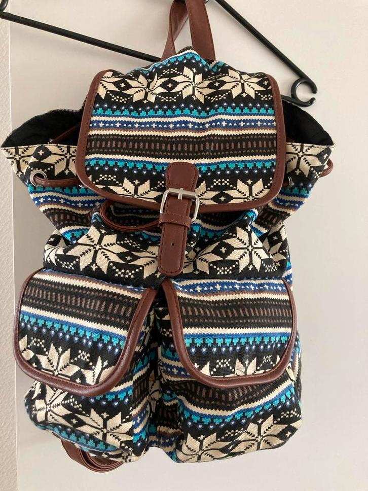 Rugzak met patroon, Sieraden, Tassen en Uiterlijk, Tassen | Rugtassen, Gebruikt, Overige merken, 25 tot 40 cm, 30 tot 45 cm, Ophalen of Verzenden