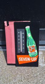 7UP thermometer, kartonnen display met afbeelding fles 7 up., Reclamebord, ., Nieuw, Ophalen of Verzenden
