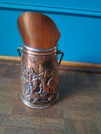 Koperen Bus met Reliëf, Antiek en Kunst, Antiek | Koper en Brons, Ophalen of Verzenden