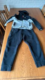 Nike tech trainingspak, Ophalen of Verzenden, Zo goed als nieuw, Jongen of Meisje, Sport- of Zwemkleding