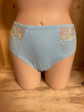 Prima donna taille slip 44 en 46 model deauville beschikbaar voor biedingen