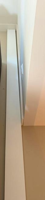 MDF plint (2x) - hoogte 14cm (lengte 4,88 m) wit voorgelakt, Doe-het-zelf en Verbouw, Plinten en Afwerking, Ophalen, Nieuw, Mdf