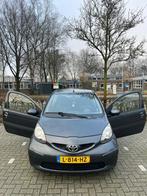 Toyota Aygo 1.0 | Carplay | Nieuw Koppeling, Auto's, Voorwielaandrijving, 4 stoelen, 68 pk, Handgeschakeld