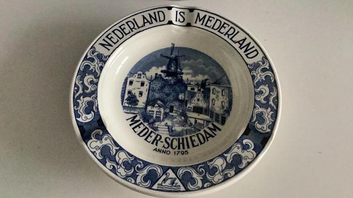 Meder Jenever Asbak Schiedam, Antiek en Kunst, Antiek | Wandborden en Tegels, Ophalen of Verzenden