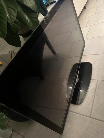 Philips 40PFL8605H/12 - 40 inch LED TV beschikbaar voor biedingen