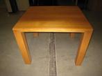 Eiken bijna vierkante tafel, breed 100, diep 90, hoog 76, Niet ingevuld, Gebruikt, Niet ingevuld, Niet ingevuld