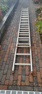 Altrex uitschuifbare ladder, Doe-het-zelf en Verbouw, Ladders en Trappen, Ophalen, Gebruikt, Ladder, Opvouwbaar of Inschuifbaar