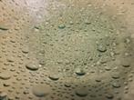 schaal glas groen met bubbels, Huis en Inrichting, Woonaccessoires | Schalen en Manden, Ophalen of Verzenden