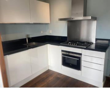 Nobilia Gloss keuken (Hoek opstelling) beschikbaar voor biedingen