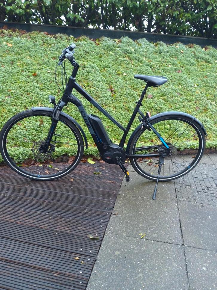 Cube hybrid pro Bosch frame maat 54cm, Fietsen en Brommers, Elektrische fietsen, Zo goed als nieuw, Cube, 51 tot 55 cm, Ophalen of Verzenden