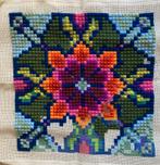 Vintage Scheepjeswol kussen - bijna af!, Ophalen of Verzenden, Gebruikt, Handborduren, Borduurpakket