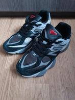 New Balance 9060 Unisex schoenen! Grey/Black! Maat 43!!, New Balance, Overige typen, Nieuw, Ophalen of Verzenden