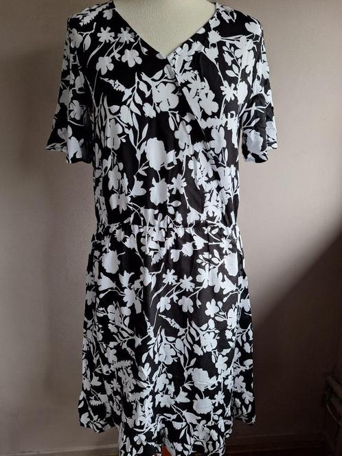 Nieuwe stretch jurk zwart/wit print van Up2Fashion, maat S, Kleding | Dames, Jurken, Nieuw, Maat 36 (S), Ophalen of Verzenden