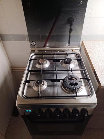 Verkocht: Gasfornuis met Oven - Vrijstaand beschikbaar voor biedingen