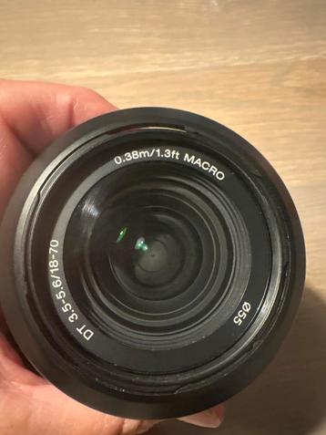 Sony DT 18-70mm F3.5-5.6 Macro Lens beschikbaar voor biedingen