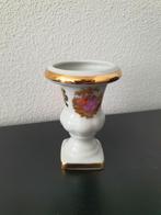 Limoges Porcelaine D'art France Courting Couple Vase Candles, Ophalen of Verzenden
