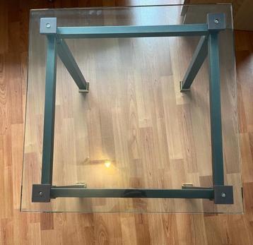 Vintage bijzettafel glas & metaal met messing accenten beschikbaar voor biedingen