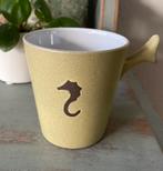 Mooie retro mok met zeepaardje met bijzonder oor, Ophalen of Verzenden
