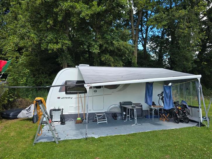 Elddis Affinity 554 - Mei '23 - Incl. Mover & Luifel, Caravans en Kamperen, Caravans, Particulier, tot en met 4, 1250 - 1500 kg