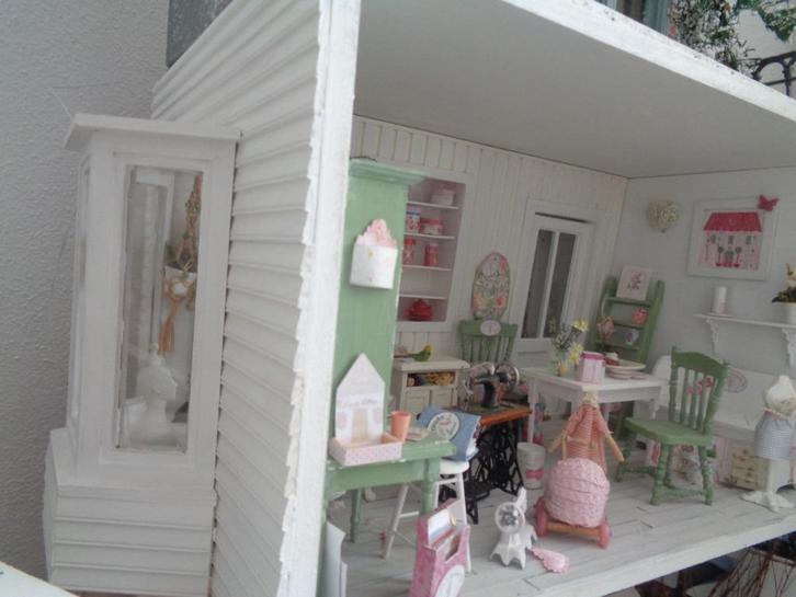  Tilda hobby winkel…. Poppenhuis 1:12…(Foto E16), Verzamelen, Poppenhuizen en Toebehoren, Zo goed als nieuw, Poppenhuis, Ophalen of Verzenden