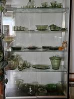 Compleet Copier Neerlandia Servies + Vitrinekast, Antiek en Kunst, Ophalen