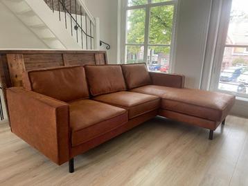 Industriële leren 3.5-zits hoekbank beschikbaar voor biedingen