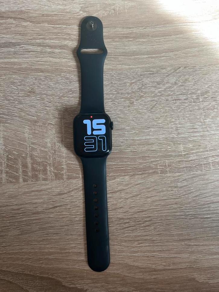 Apple Watch series 7 te koop!, Sieraden, Tassen en Uiterlijk, Smartwatches, Zo goed als nieuw, iOS, Zwart, Afstand, Calorieverbanding