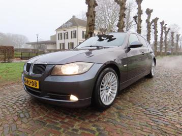 BMW 3-serie 325i Dynamic Executive 218 PK! Automaat Ecc Crui beschikbaar voor biedingen