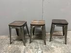 Krukjes soort tolix ijzer hout zitting 3 stuks, Ophalen, Manus, Info@, Zo goed als nieuw