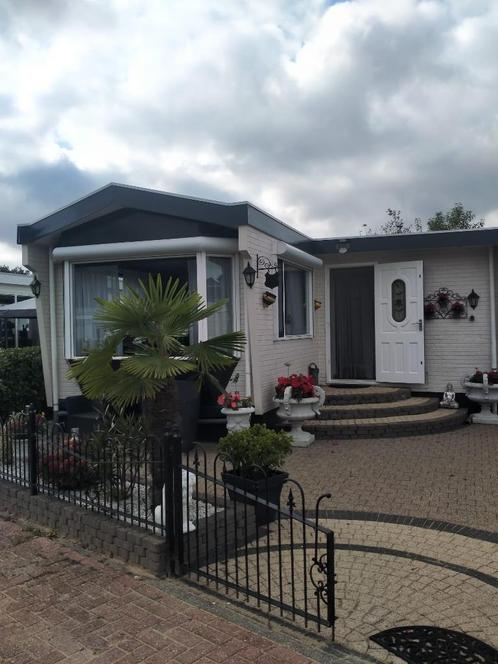 Chalet / recreatiewoning /stacaravan wintervast te koop, Caravans en Kamperen, Stacaravans, tot en met 4, Ophalen