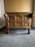 Antiek uniek klein kistje. Paard.kastje. nachtkastje., Ophalen