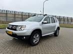 Dacia Duster 1.2 TCE125 2014 NWMODEL/CRUISE/AC/NAVI/TREKHAAK, Auto's, Dacia, Voorwielaandrijving, Euro 5, Zwart, 4 cilinders