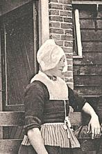 900399	Volendam	klederdracht	. Nette oude kaart Onbeschreven, Verzamelen, Ansichtkaarten | Nederland, Ophalen of Verzenden, Ongelopen