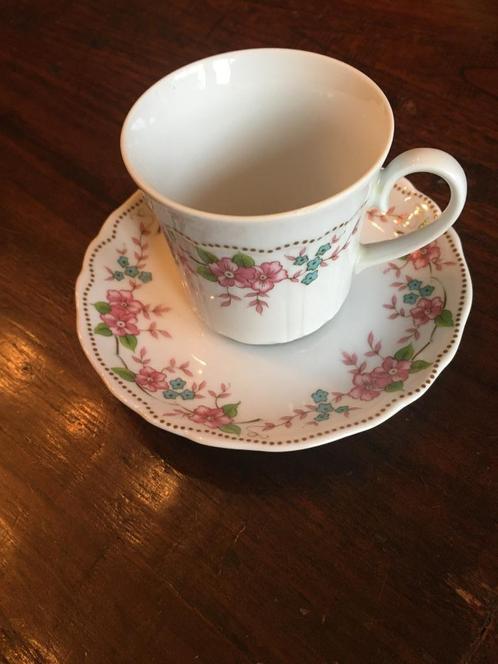 🍵Vintage: Tirschenreuth Bavaria kop & schotel️🏷️GRATIS, Huis en Inrichting, Keuken | Servies, Zo goed als nieuw, Kop(pen) en/of Schotel(s)