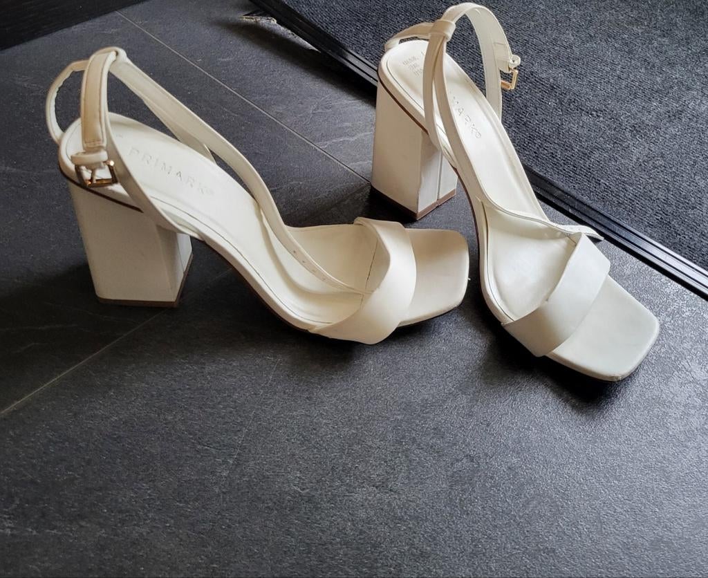 Pumps maat 40, Ophalen of Verzenden, Zo goed als nieuw, Wit, Schoenen