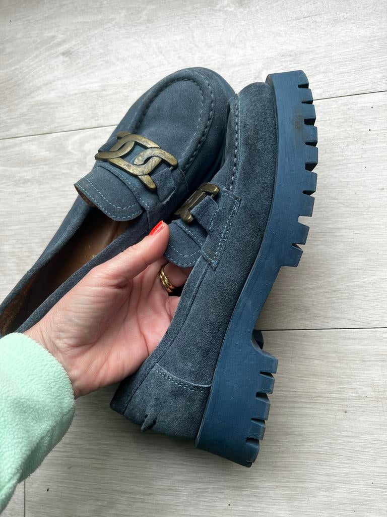 Blauwe suède instappers met grove zool, Blauw, Instappers, Nieuw, Ophalen of Verzenden