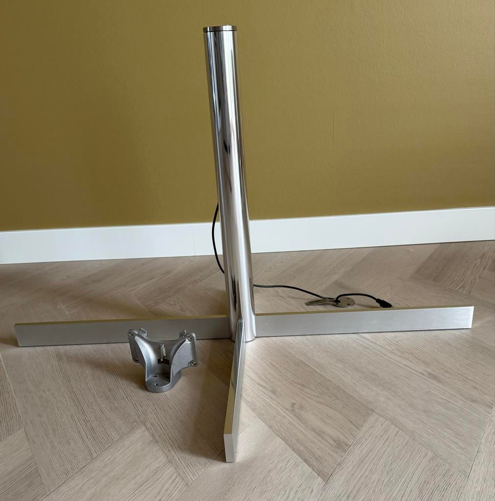 Loewe TV Standaard Aluminium - 86x59x52,5 cm, Ophalen of Verzenden, Zo goed als nieuw