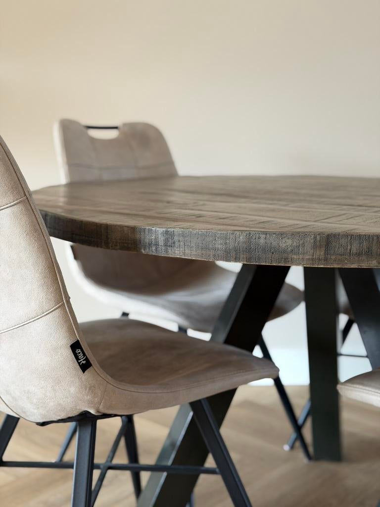 Ronde mango houten eettafel, Huis en Inrichting, Tafels | Eettafels, Rond, Zo goed als nieuw, Vier personen, Ophalen