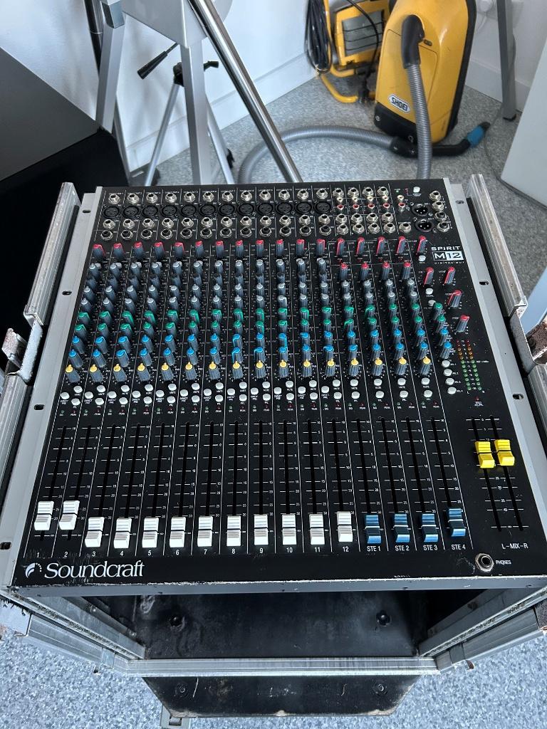soundcraft spirit mengpaneel, Ophalen of Verzenden, Gebruikt, 10 tot 20 kanalen, Microfooningang