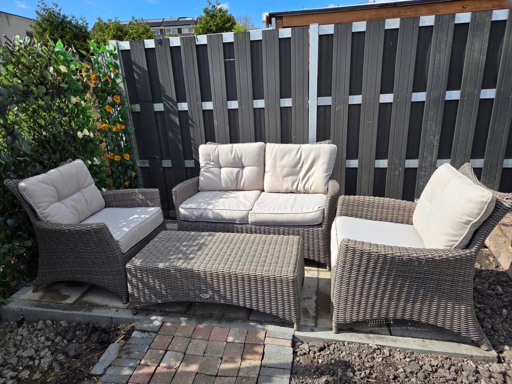 Royal Life Style loungeset met 2 stoelen en bank, Tuin en Terras, Ophalen, Gebruikt, Wicker, Bank