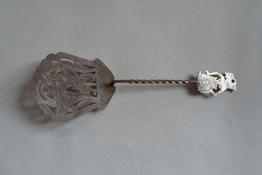 Grote Zilveren Lepel Indonesië, Antiek en Kunst, Ophalen of Verzenden