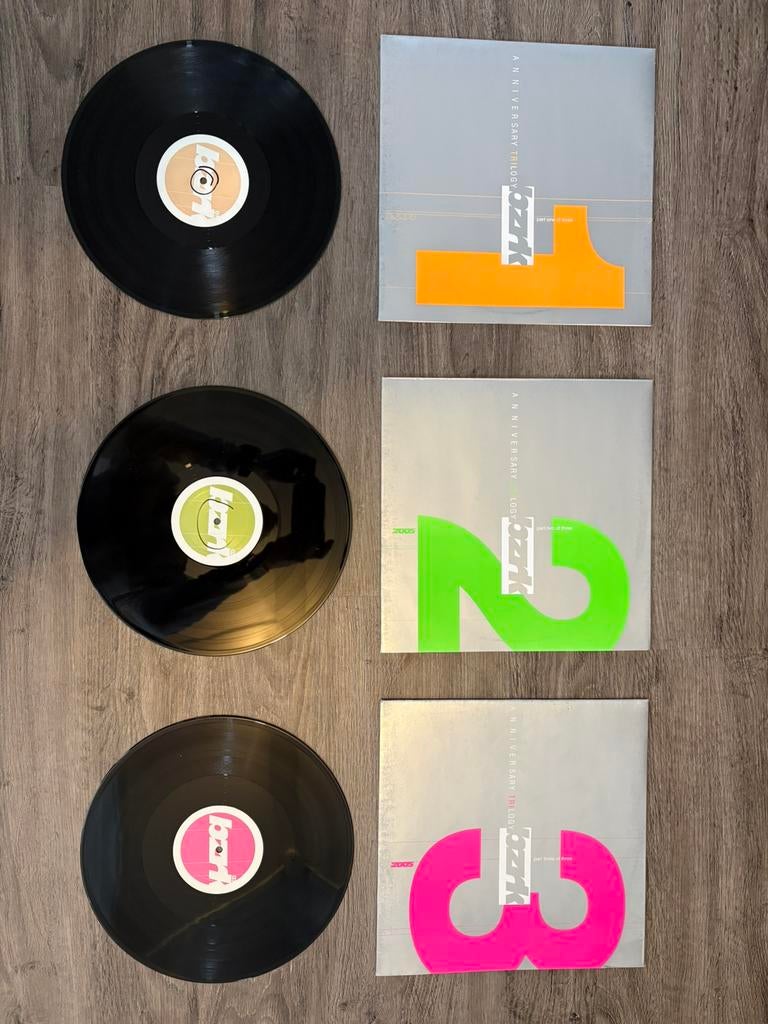 BZRK Anniversary Trilogy Part 1, 2 & 3!, Ophalen of Verzenden