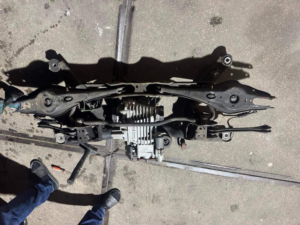 VW Golf 7 R 4X4 achter as achter subframe inc differentcieel, Auto-onderdelen, Ophalen, Gebruikt, Volkswagen