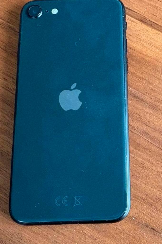 Apple iPhone SE (2e Gen) 64GB - Goede staat, 82% batterij, Telecommunicatie, Mobiele telefoons | Apple iPhone, Zo goed als nieuw