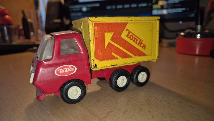 Tonka speelgoed vrachtwagen rood geel, Antiek en Kunst, Antiek | Speelgoed, Ophalen of Verzenden