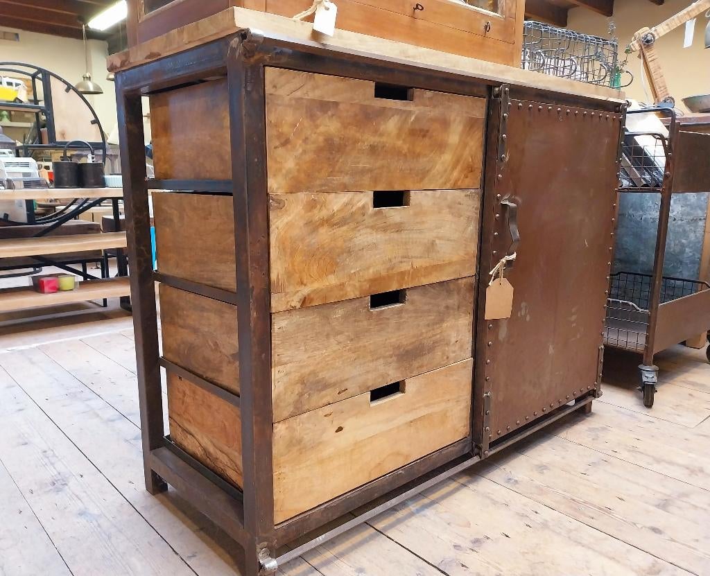 Industriële ladekast met schuifdeur 121,5*45*91 cm Nieuw, Huis en Inrichting, Kasten | Ladekasten, Nieuw, Minder dan 100 cm, 100 tot 150 cm
