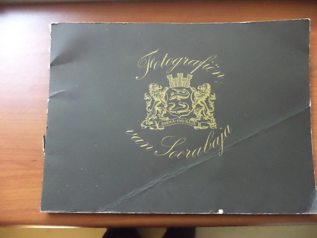 Fotografiën van Soerabaja (van ong 1920) G.H. Bartman, 1975, Ophalen of Verzenden, Gelezen, Europa