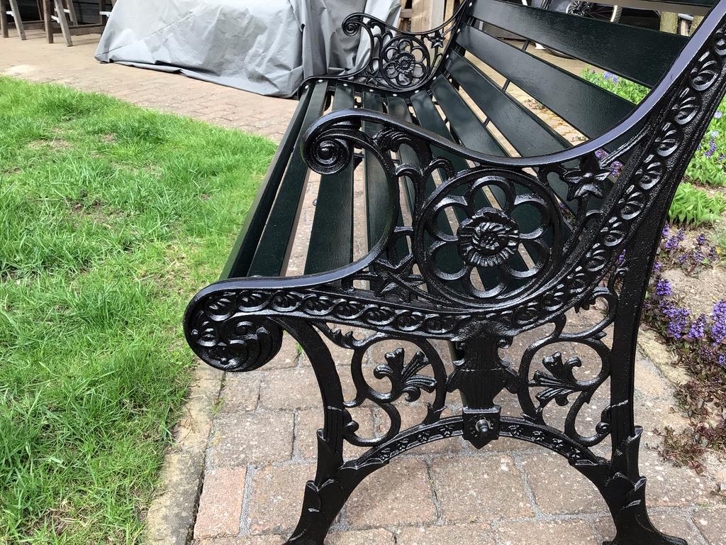Gietijzeren tuinbank  grachtengroen ( zware uitvoering), Ophalen, Zo goed als nieuw, Hout
