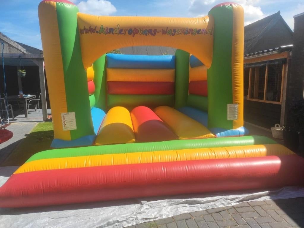 Springkussen te huur 4,5 bij 5,5 meter, Ophalen, Zo goed als nieuw, Overige